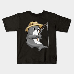 Seal at Fishing with Fishing rod & Hat Kids T-Shirt